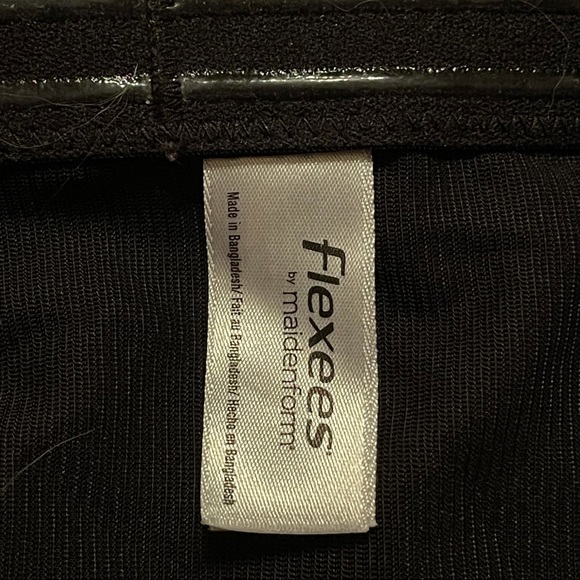 S Flexees by Maidenform - Picture 5 of 8